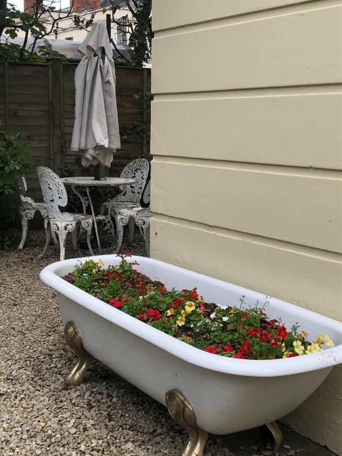 Lovely 3-bed House In *